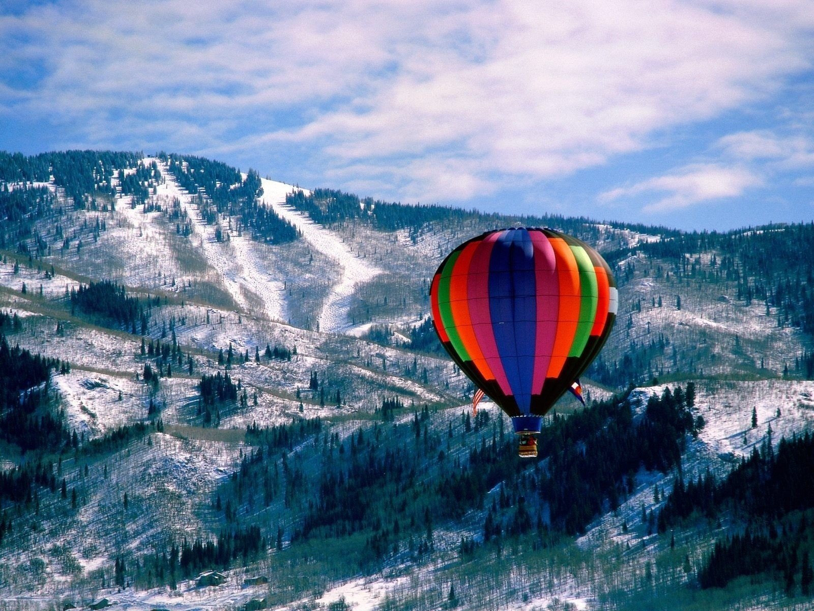 abfahrten reise berge himmel winter schnee wald ballon bunt fliegen