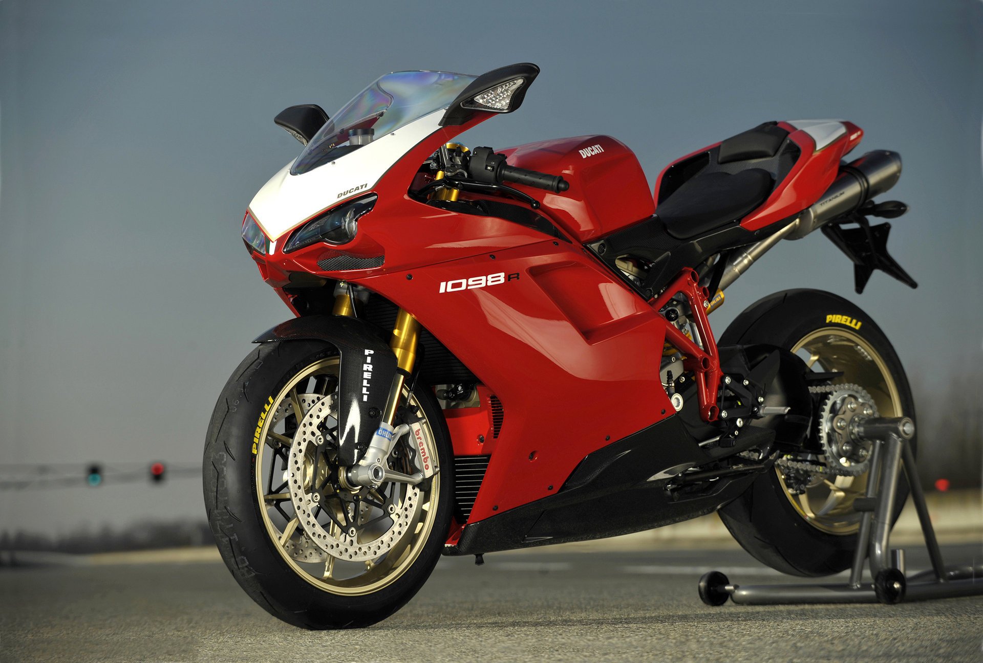 1098r ducati sportbike rosso hi-tech ducati sportbike motocicleta moto rojo diseño alta tecnología italia motobike bicicleta mototransporte