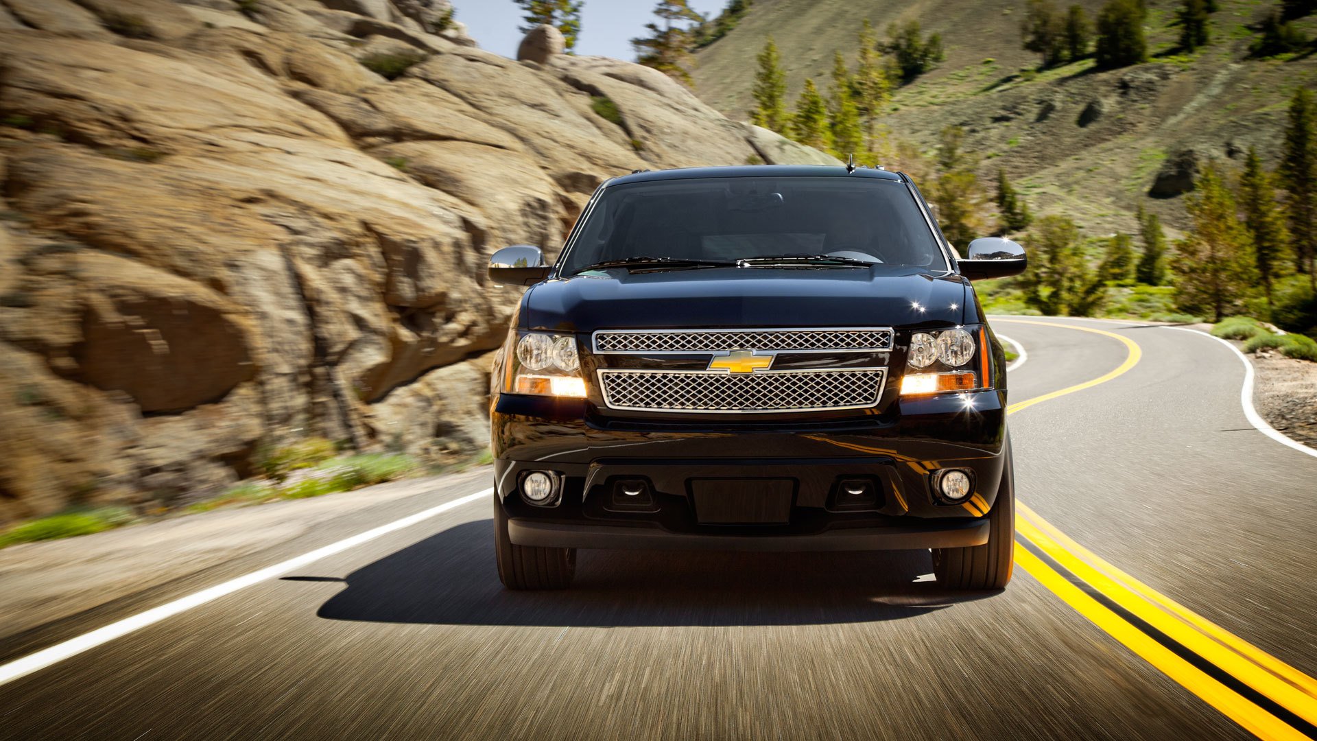 chevrolet suburban 2013 chevy road