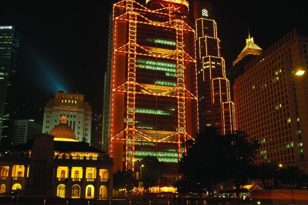 Ville chinoise avec des lumières colorées