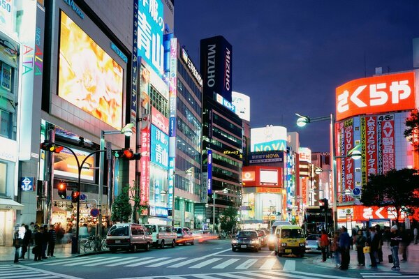 El barrio nocturno de Japón está lleno de luces