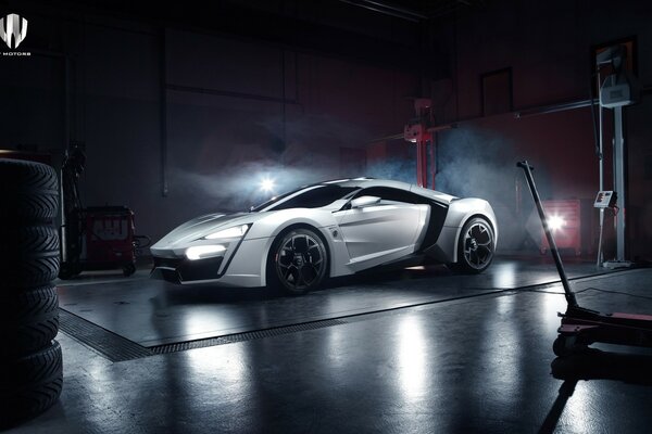 Stylish lykan hypersport car