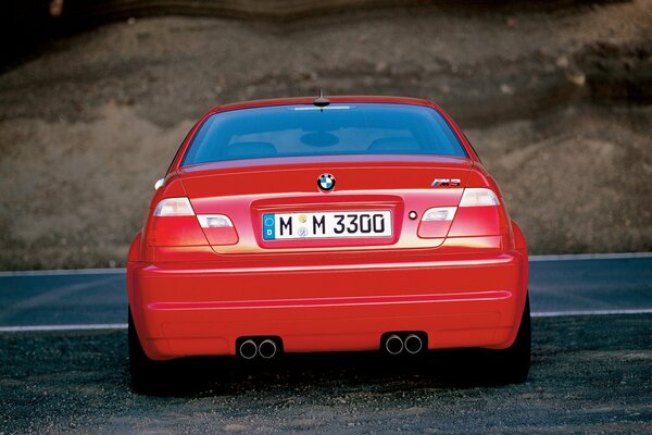 Deutsches Modell des roten BMW