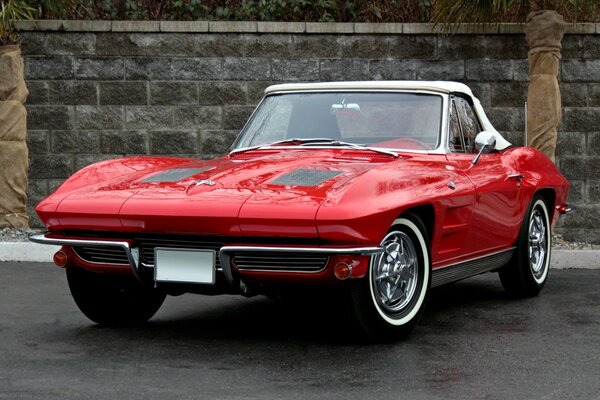 Red chevrolet Corvette retro
