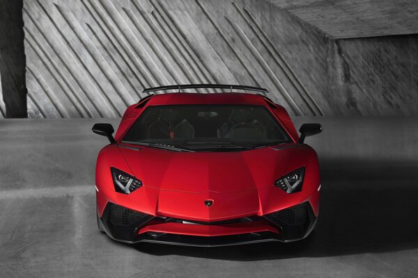 Lamborghini rojo sin números