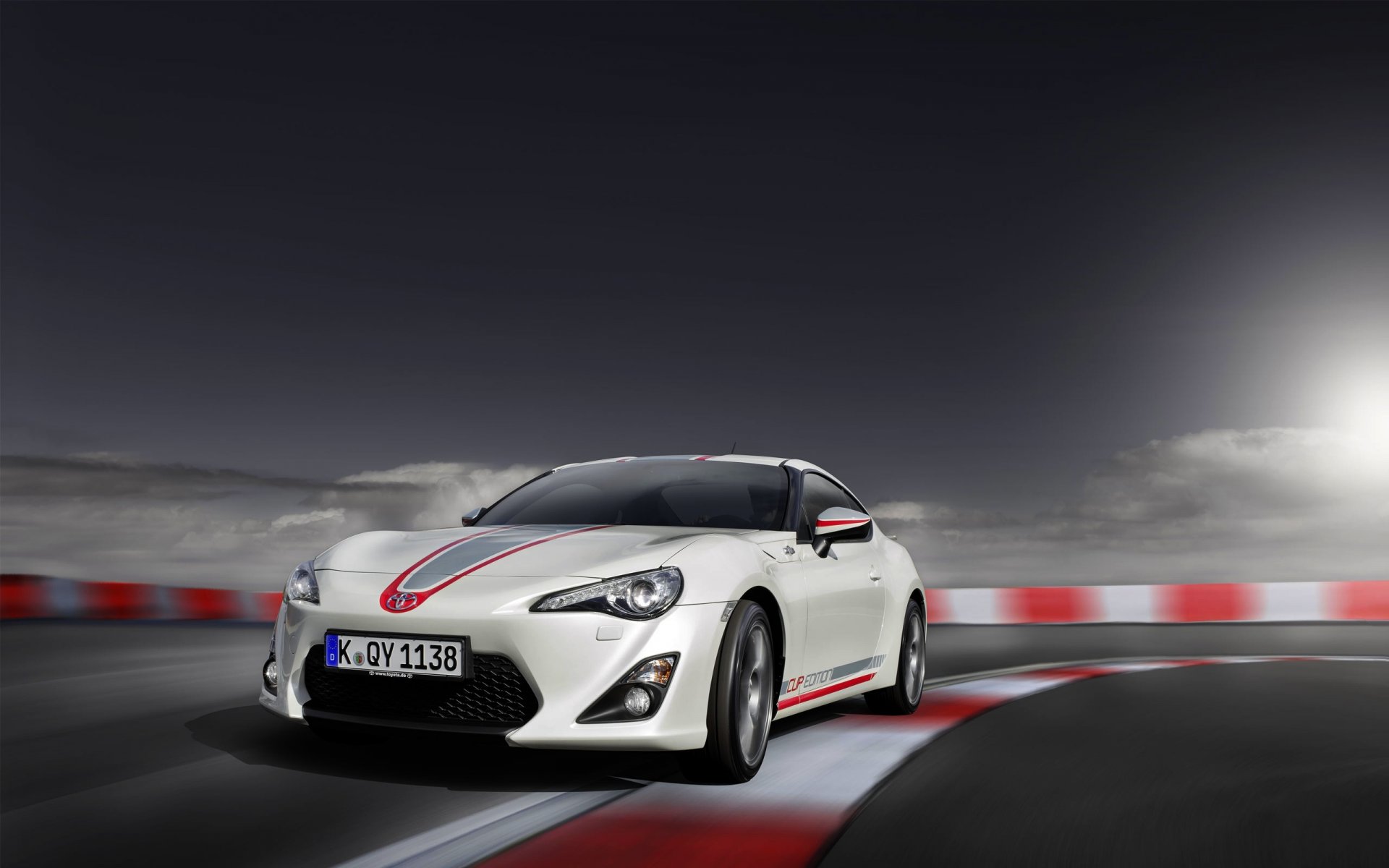 toyota gt 86 gt86 cup edition auto faro anteriore cofano