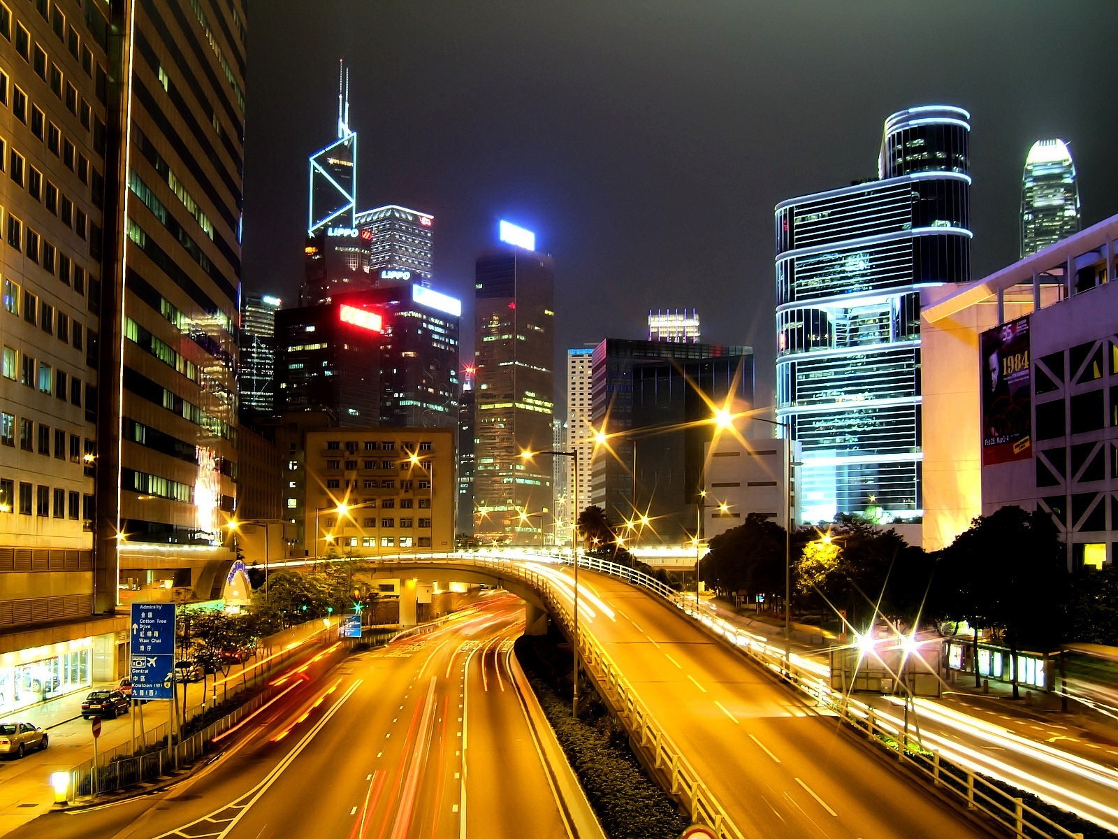 carretera rascacielos noche luces hong kong