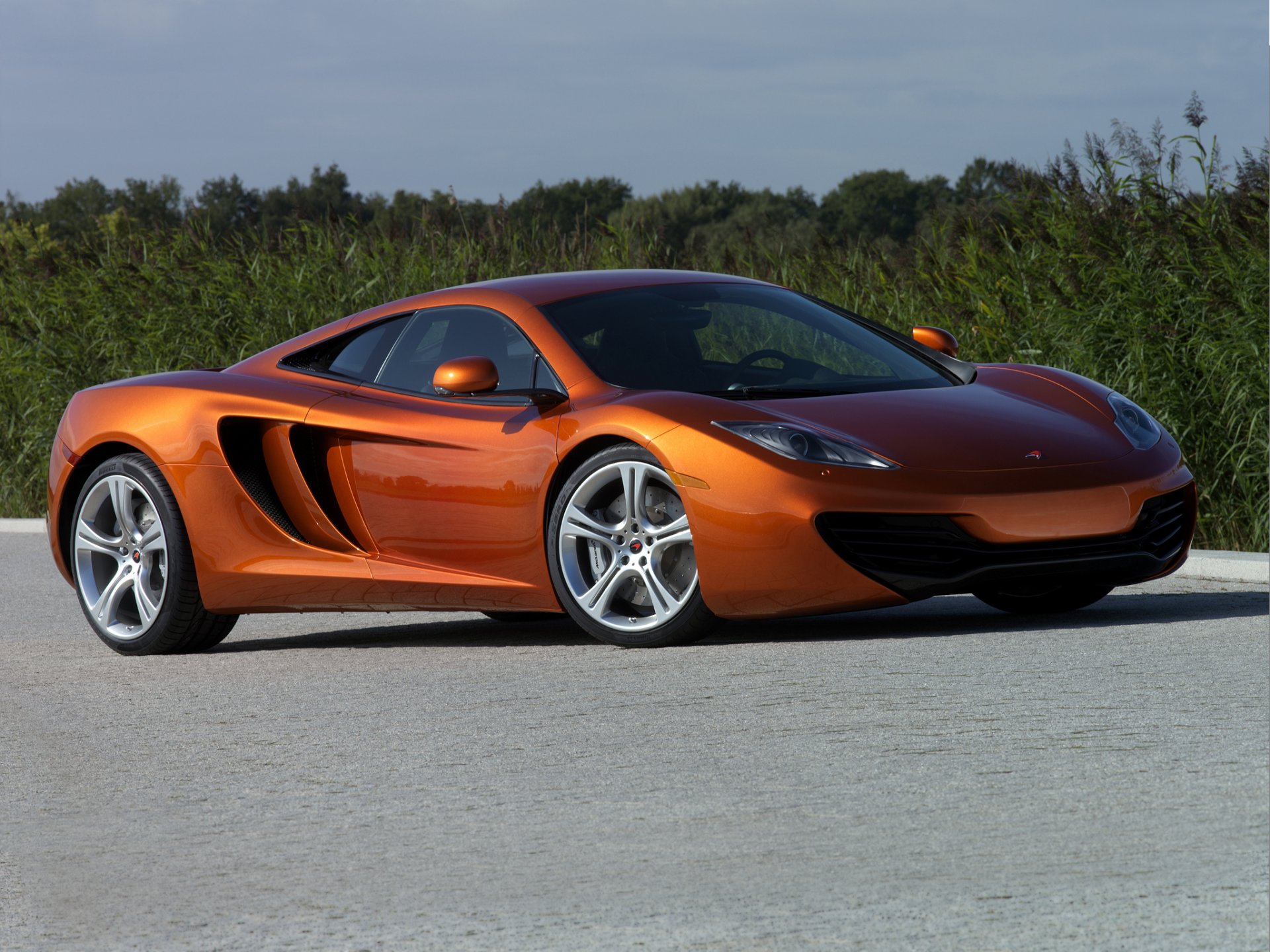 mclaren mp4-12c car mclaren supercar