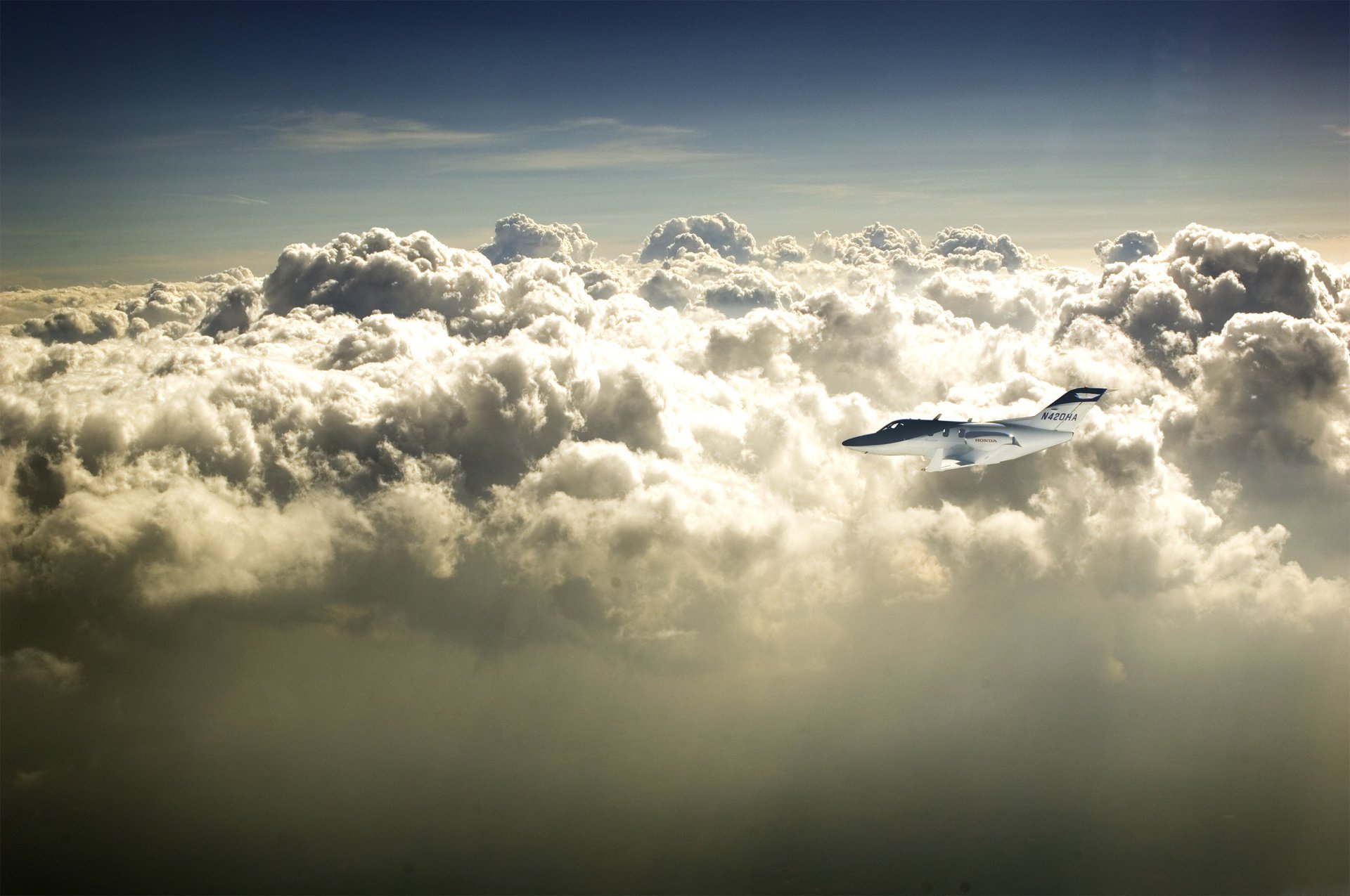 foto cielo nuvole aereo altitudine volo aviazione aviazione civile trasporto trasporto aereo