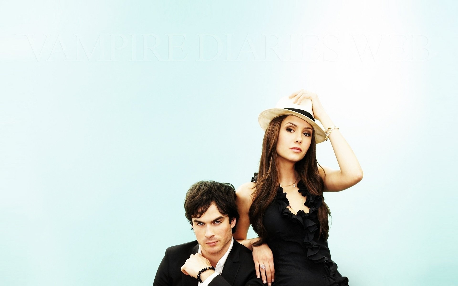 nina dobrev film ian somerhalder the vampire diaries cappello eroi attori ragazza coppia sfondo chiaro ragazzo sguardo