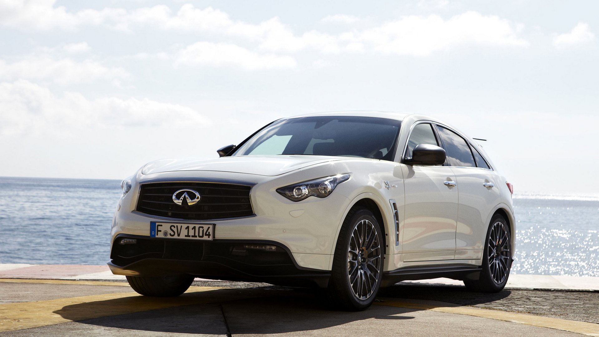 infiniti citazione fx50 edizione vettel mare paesaggio