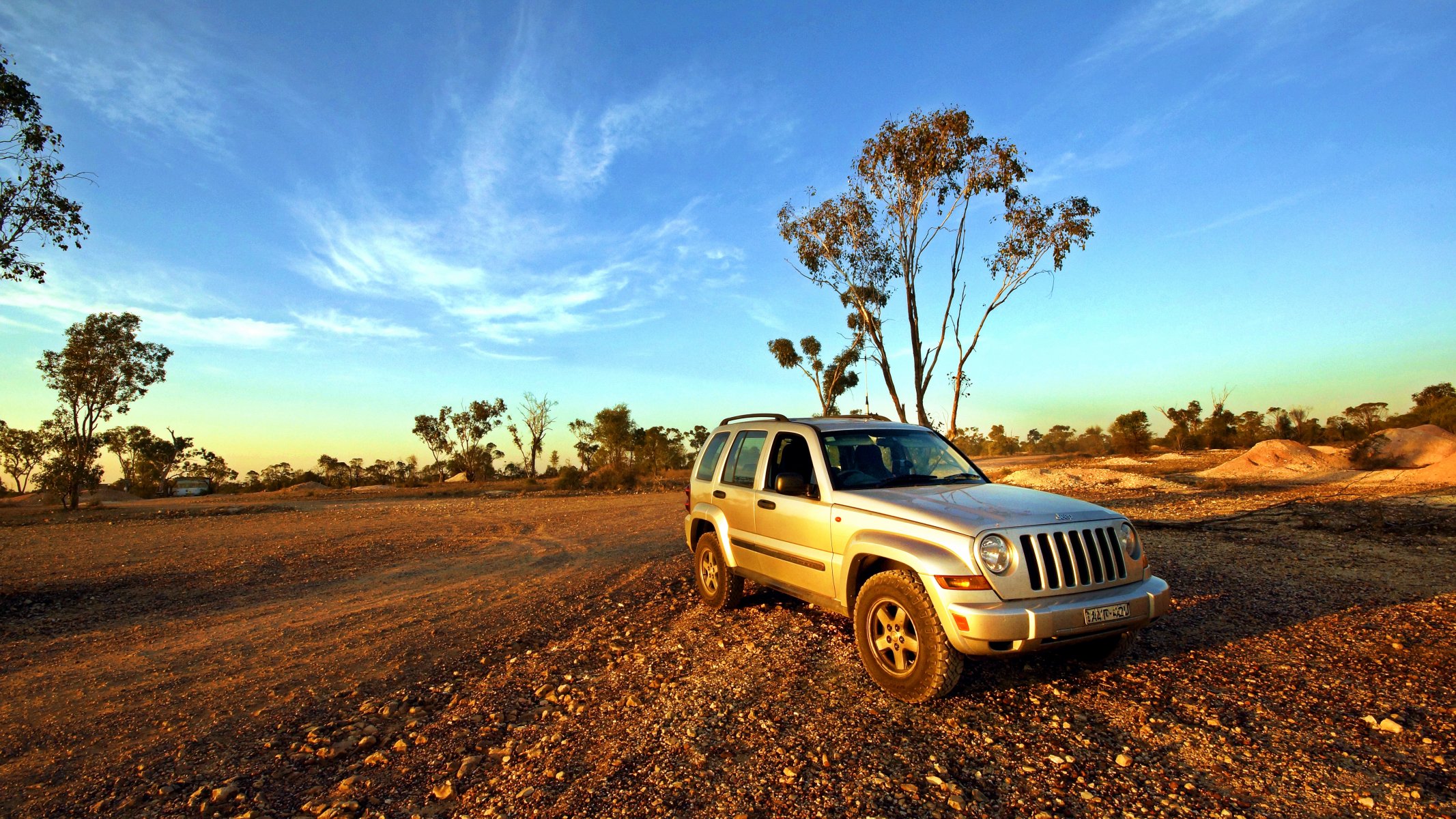 coche suv jeep cherokee kj lightning ridge