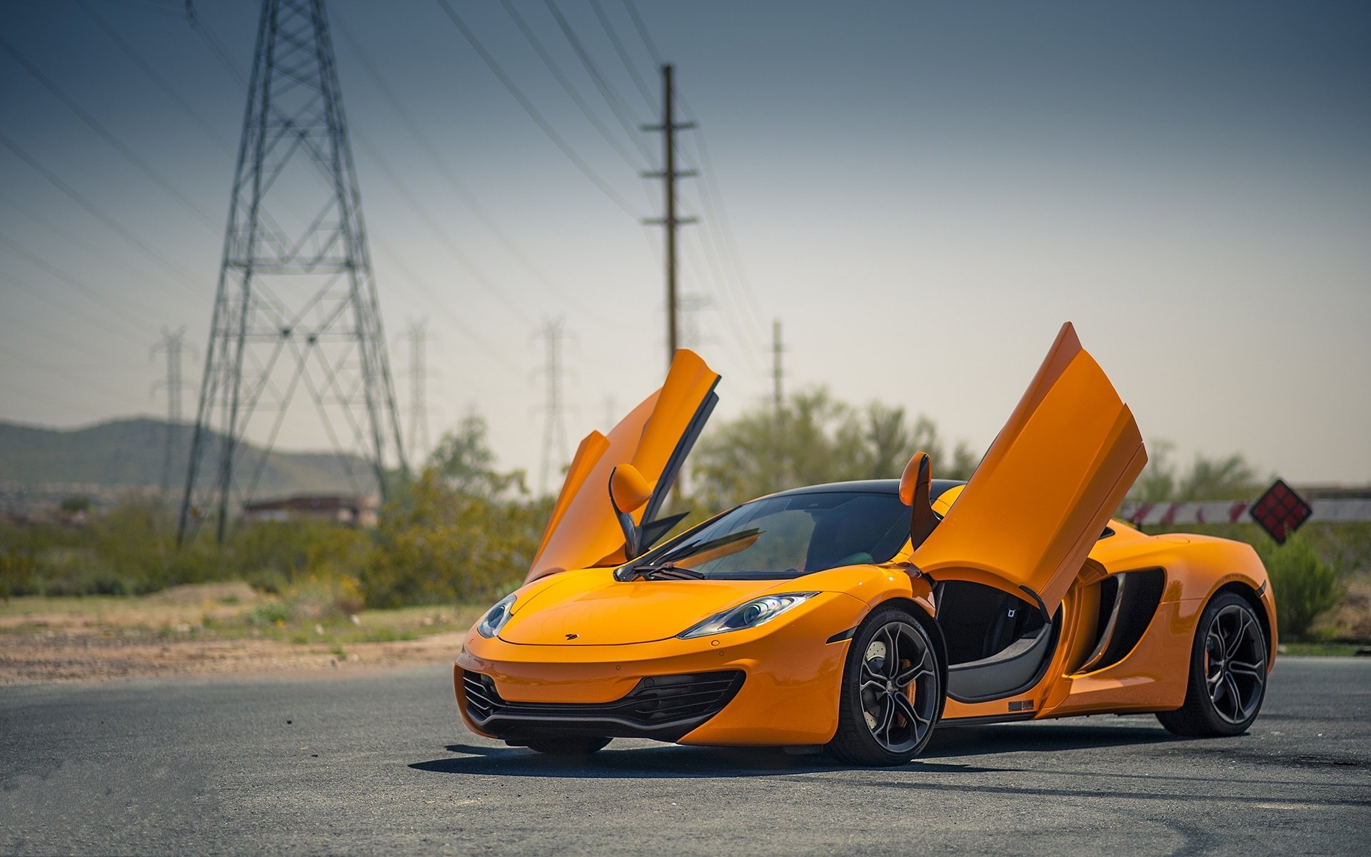 mclaren mp4-12c orange mclaren hochspannungsstützen