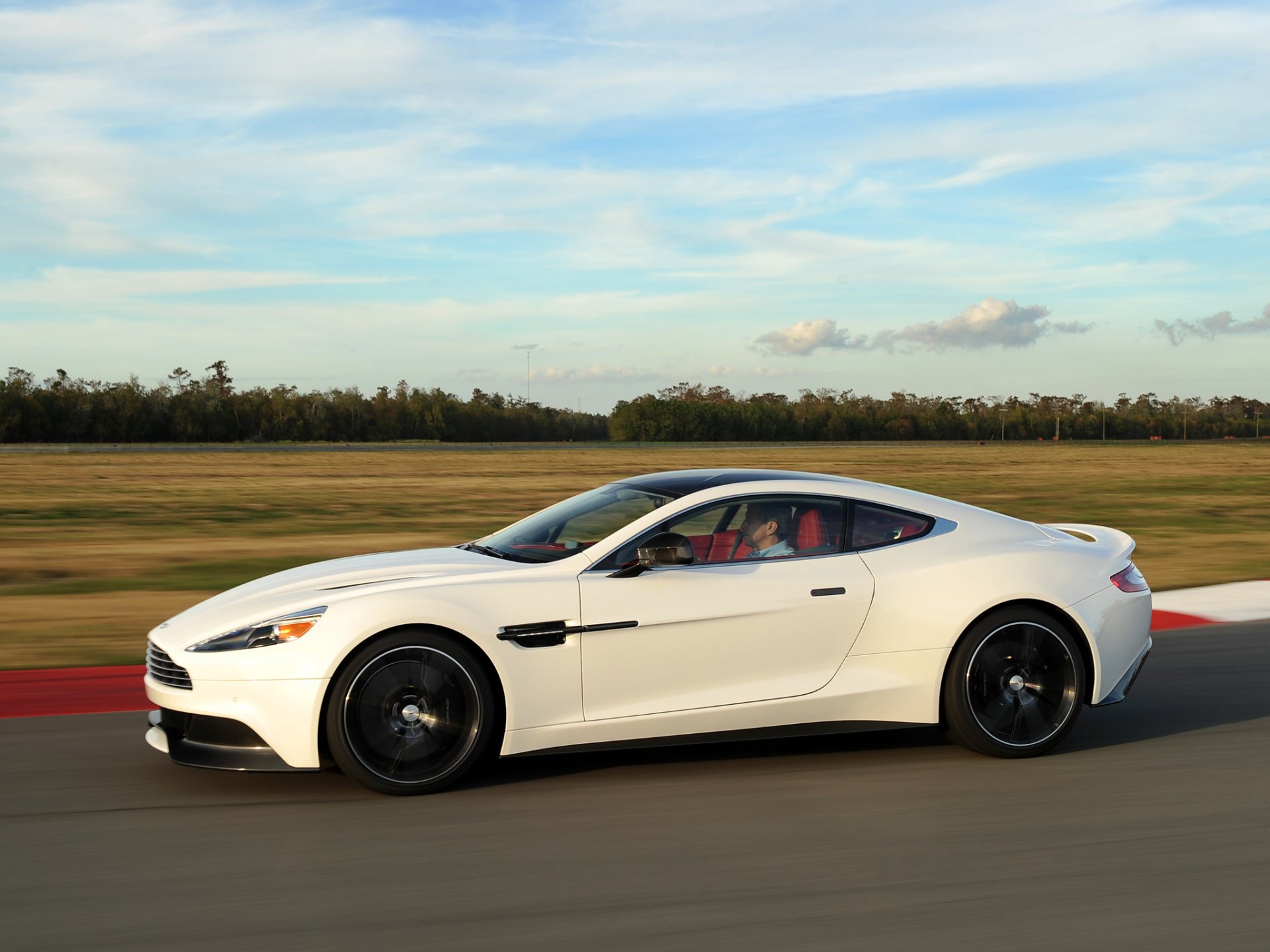 aston martin vanquish aston martin ansicht seitlich