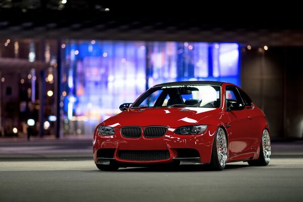 Espectacular bmw Rojo con Llantas