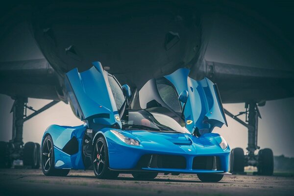 Skrzydła LaFerrari gotowe do startu