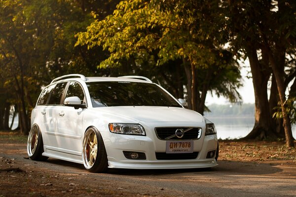 White Volvo in autumn