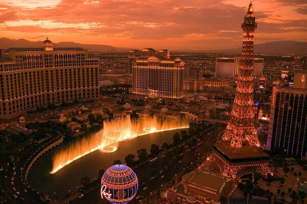 Noche de las Vegas desde lo alto