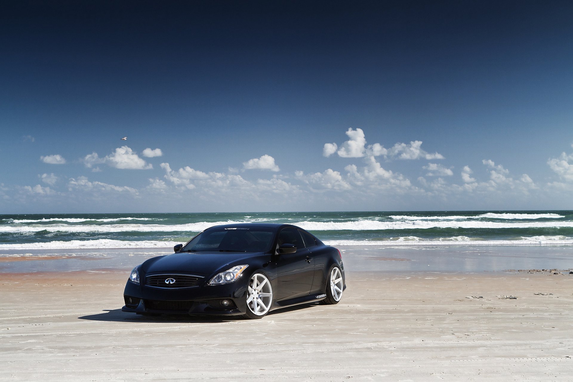 infiniti g37 negro vossen infiniti negro frente playa mar