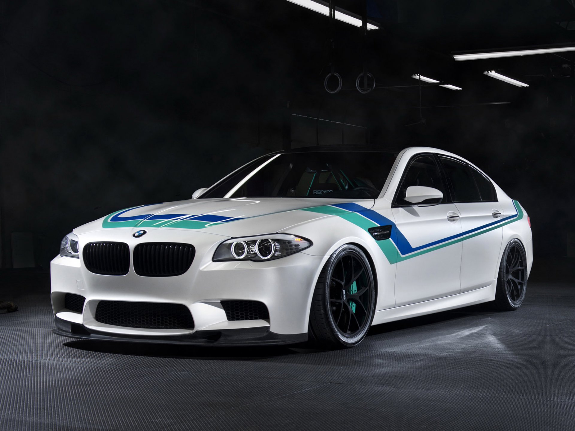 bmw m5 voiture