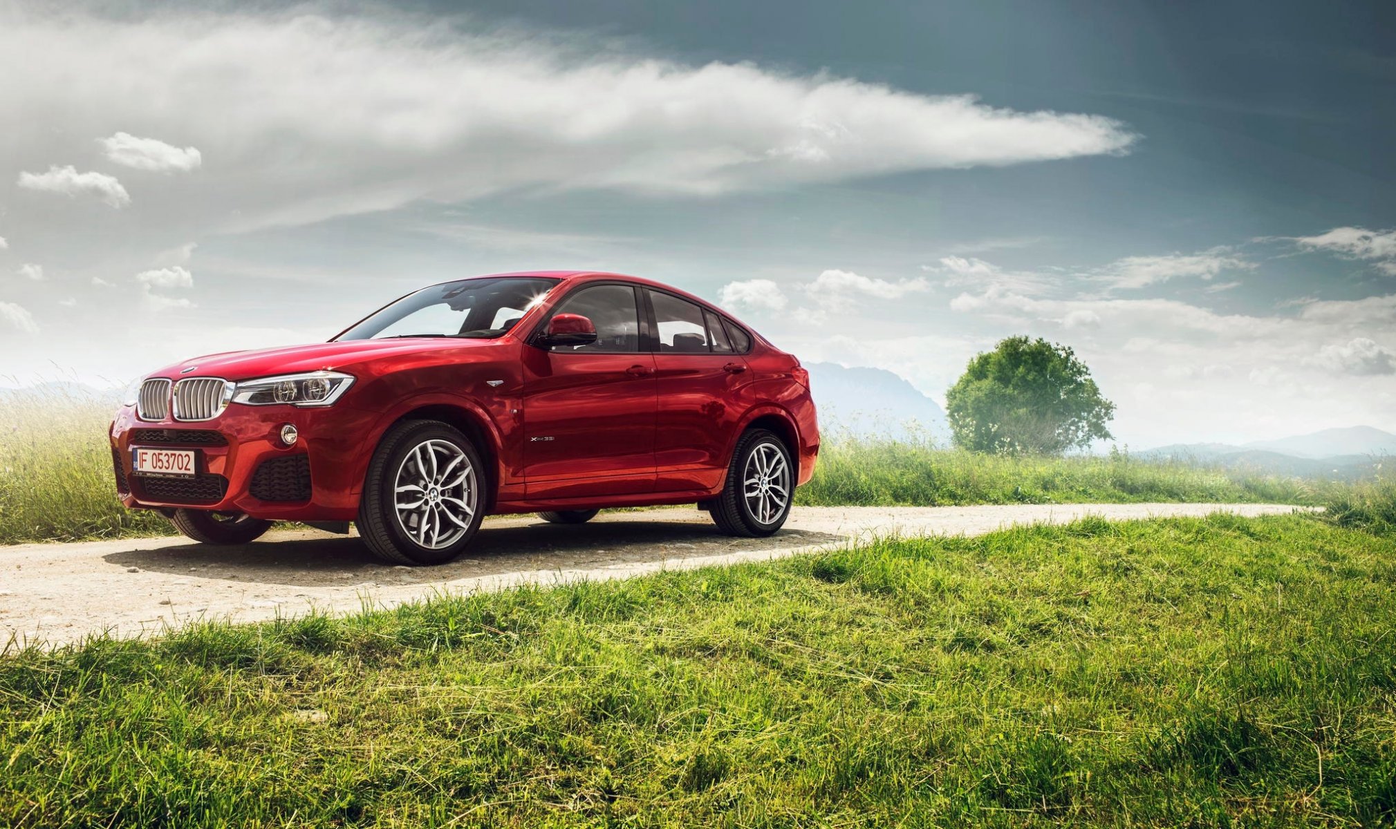 bmw x4 xdrive35i pacchetto sport m f26 rosso ciprian mihai bmw rosso erba cielo