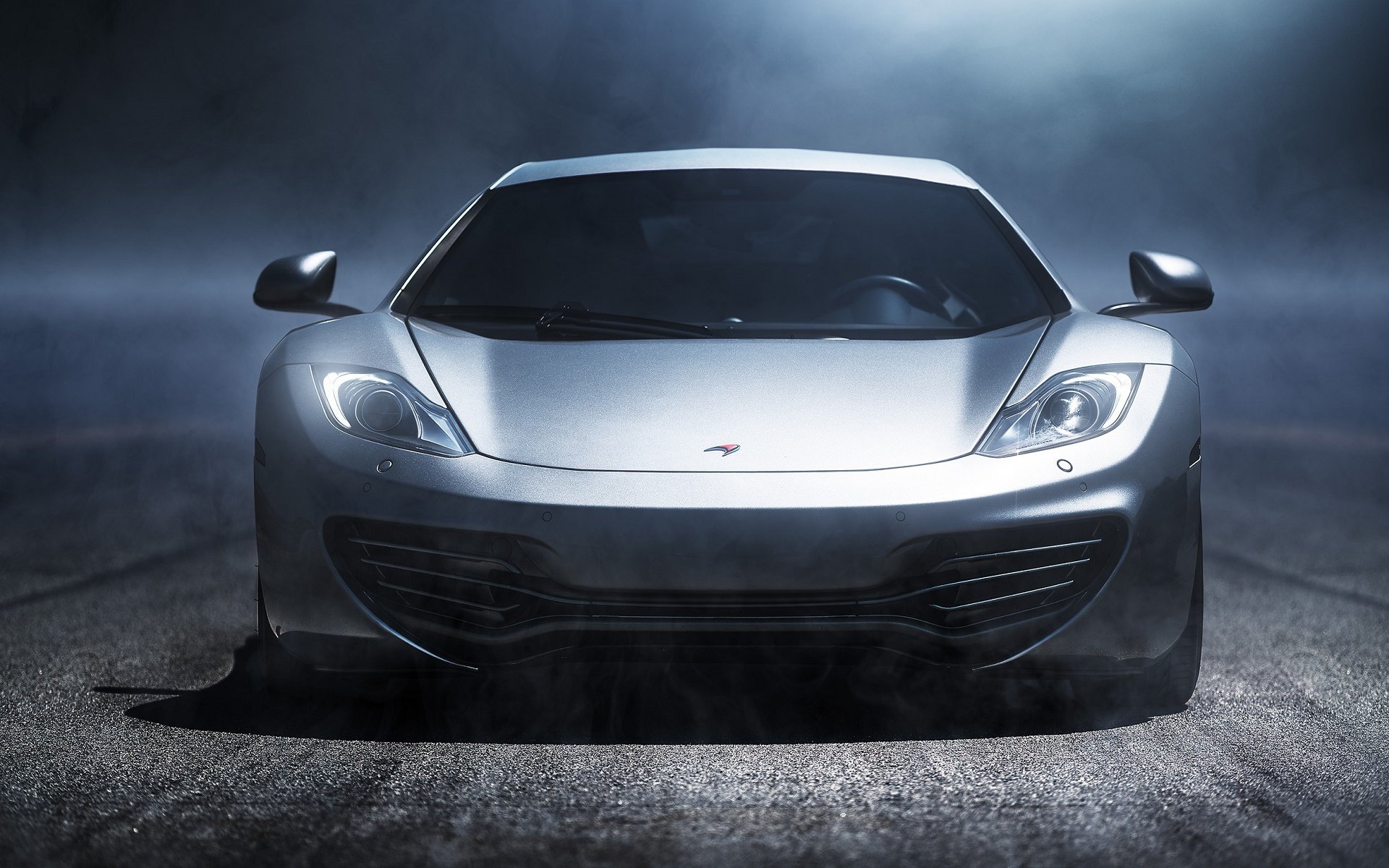 mclaren mp4-12c суперкар nigth светло ночь свет фар туман макларен