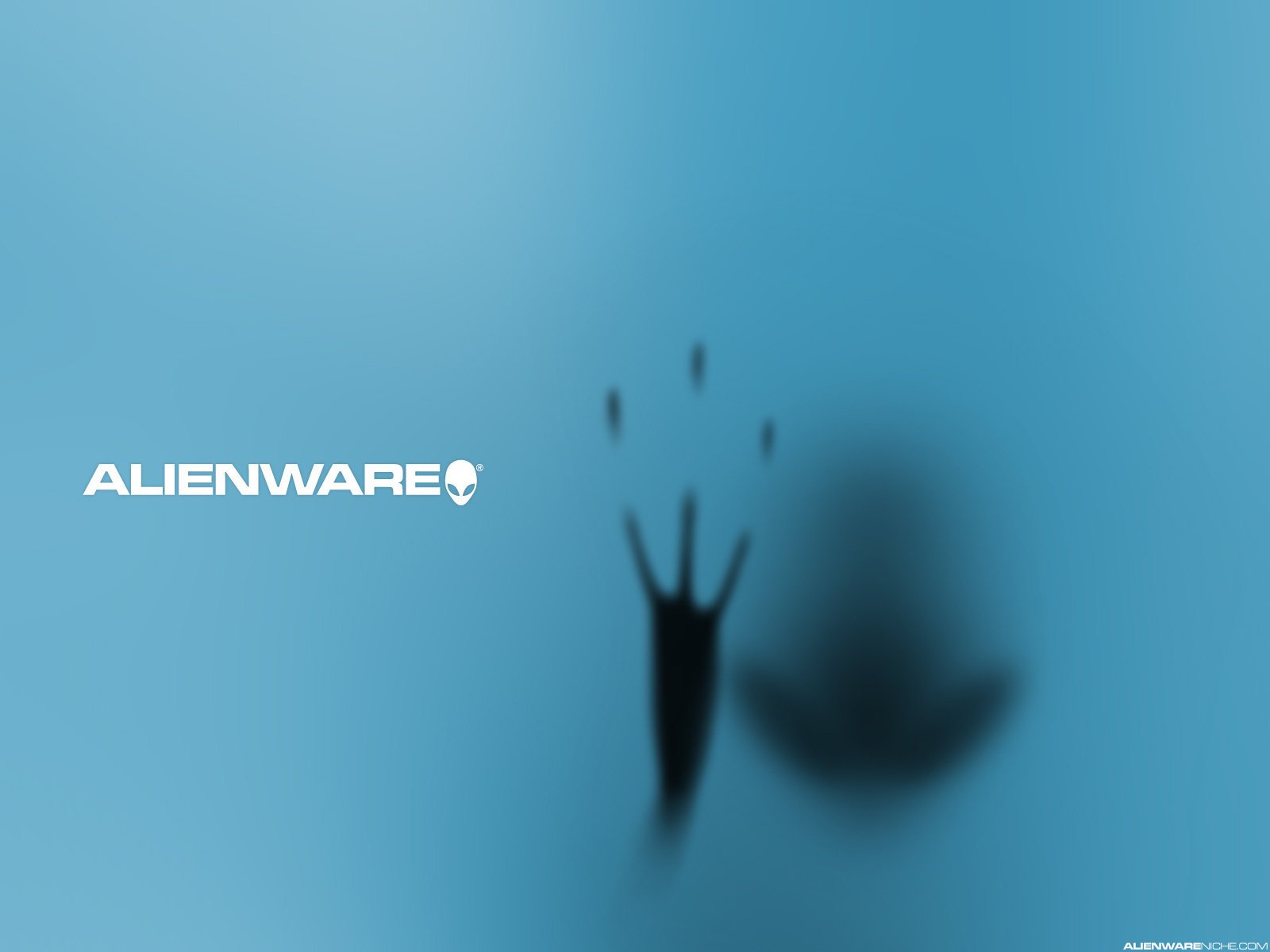 минимализм alienware ufo alien пришелец хайтек серый голова рука силуэт фон