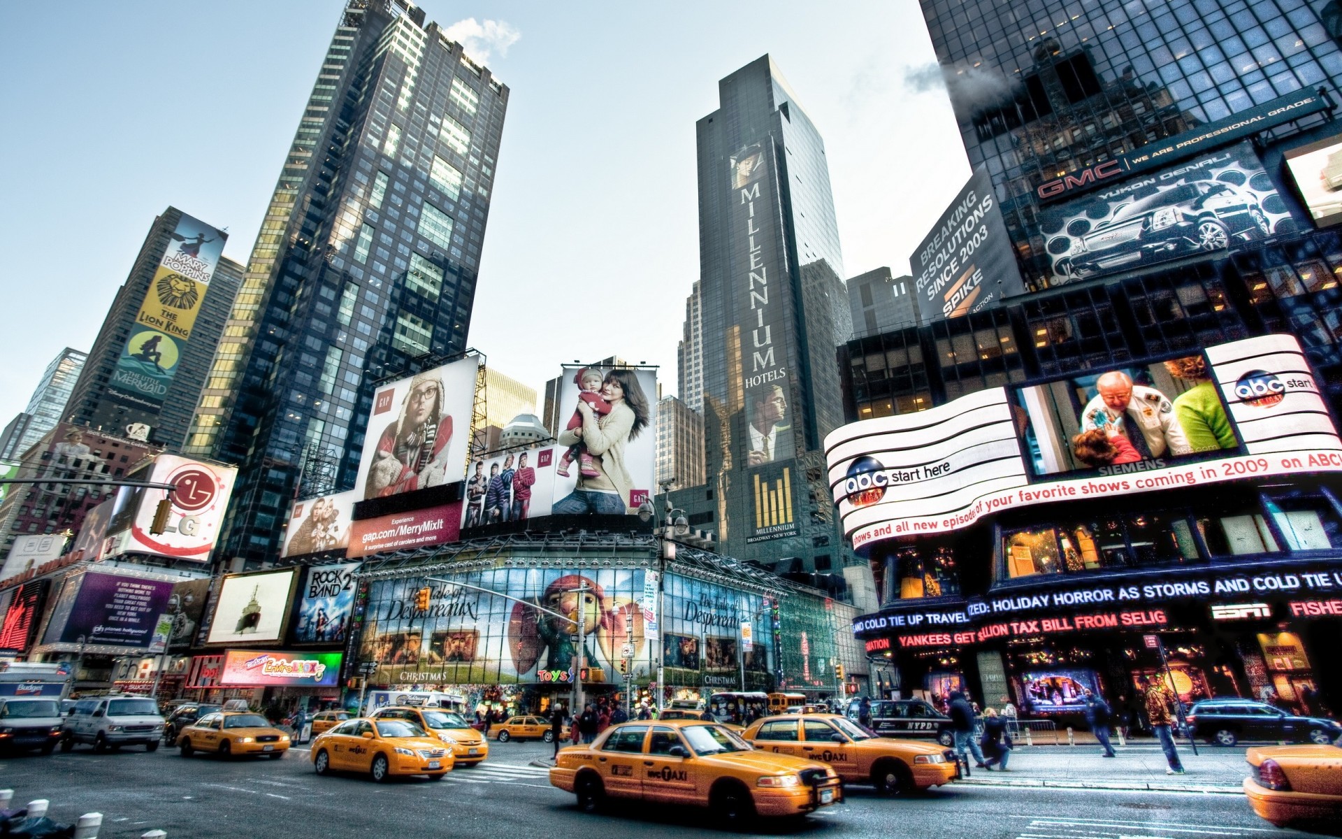 nueva york rascacielos taxi carretera publicidad