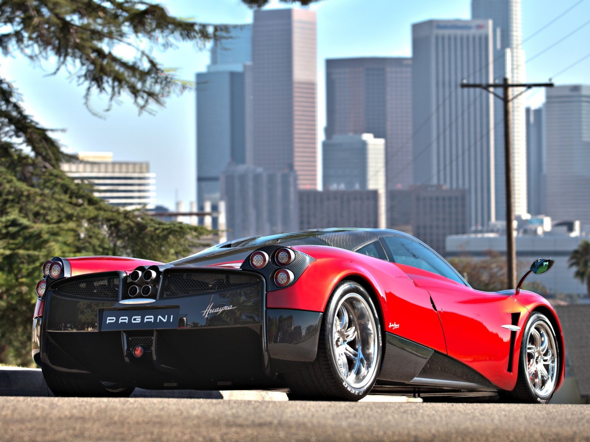 coche coche pagani rojo ciudad pagani huayra rojo