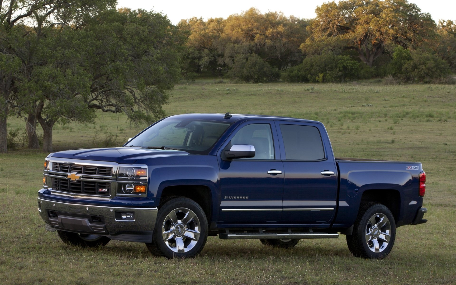 chevrolet silverado z71 crew cab chevrolet silverado pickup blau hintergrund