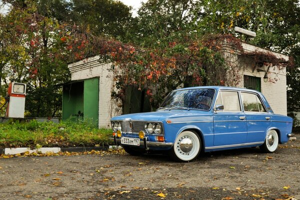 VAZ Zhiguli trío máquina vieja