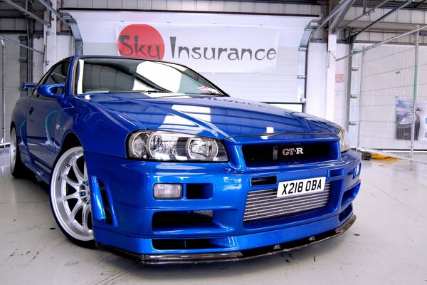 Nissan Blue Skyline Auto