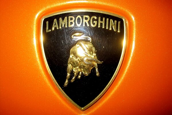 Emblème de Lamborghini, image en relief du Taureau