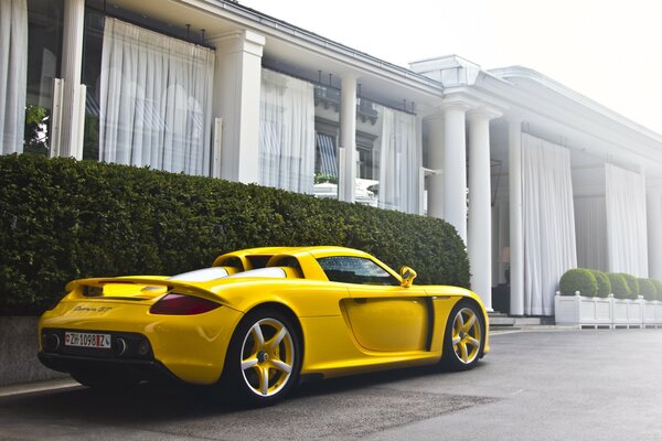 Car-supercar Porsche Carrera GT yellow