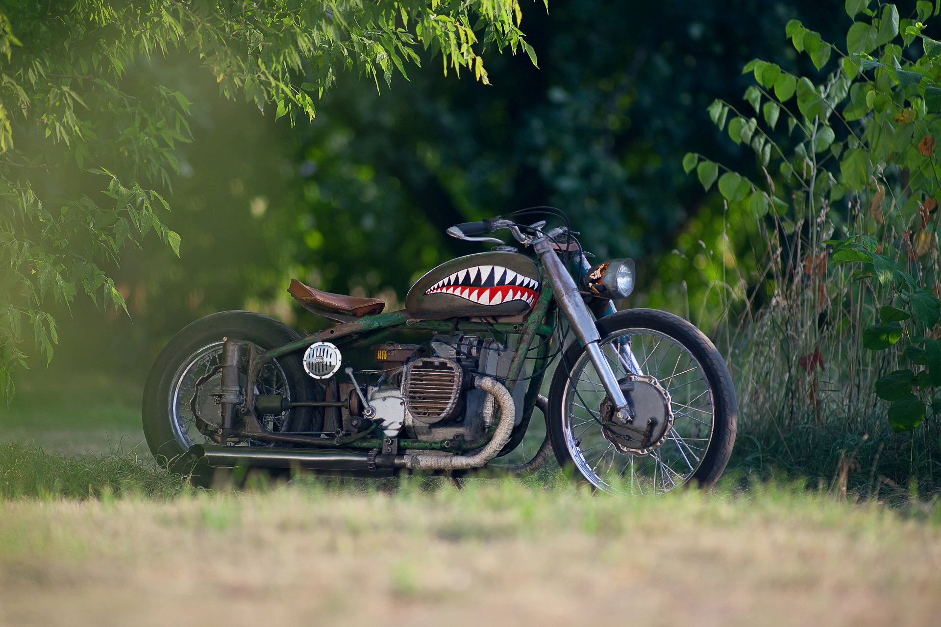 motocicleta moto m-72 soviético lanzamiento 1941-1960gg. base personalizado 2014g. estilo ratas bicicleta aerógrafo steampunk borrosidad bokeh motores de guerra privado colección retro