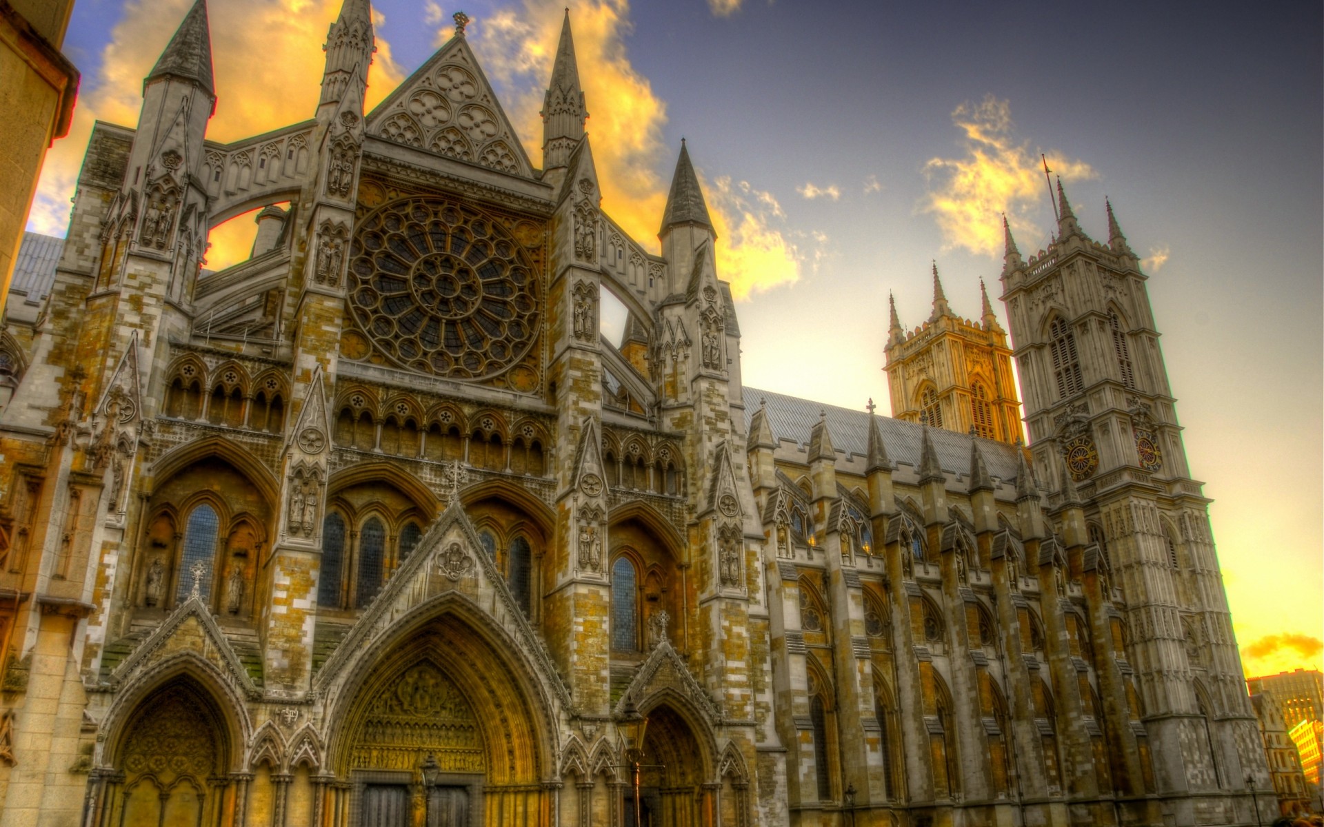 église ciel nuages