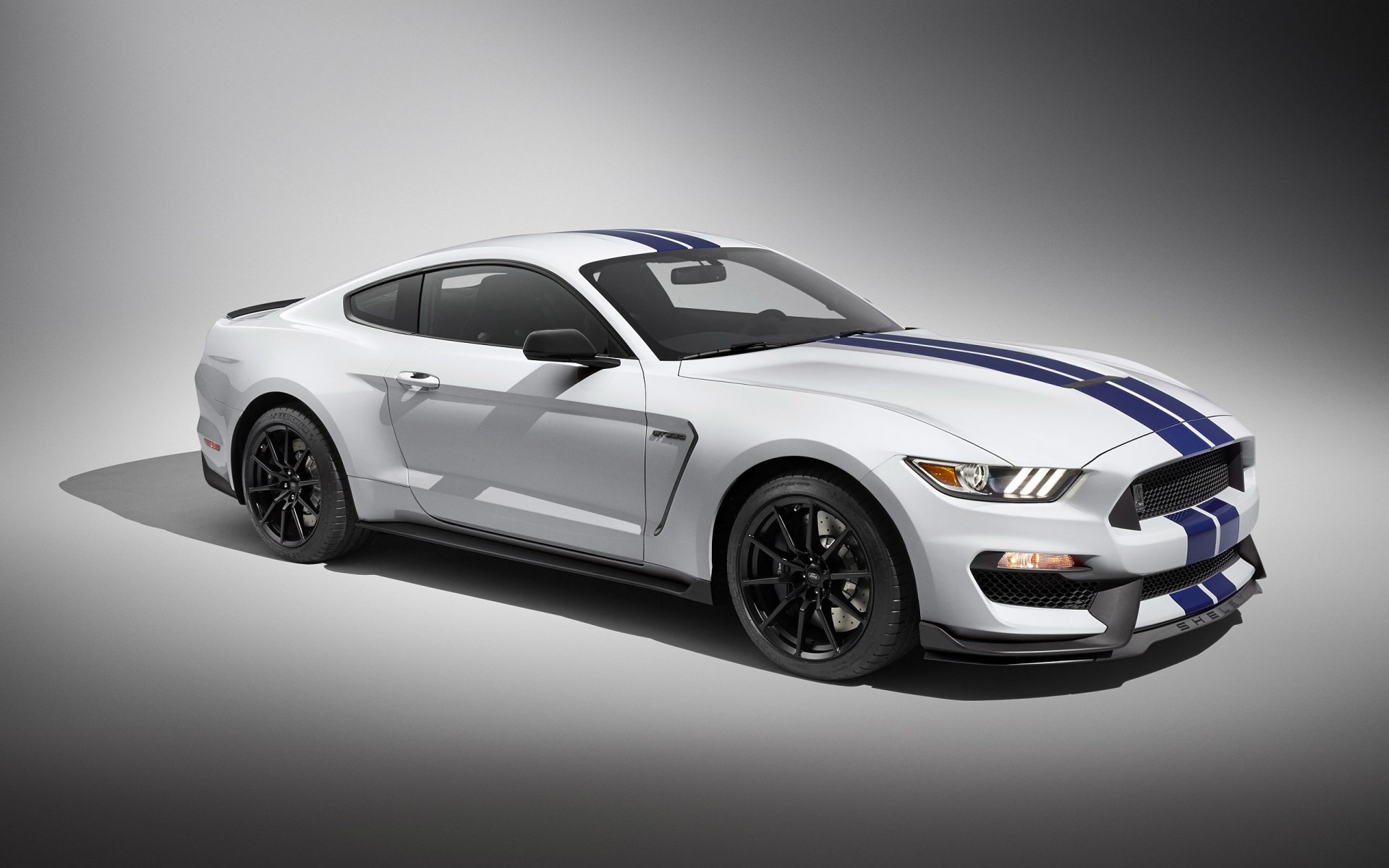 2016 форд мустанг шелби gt350