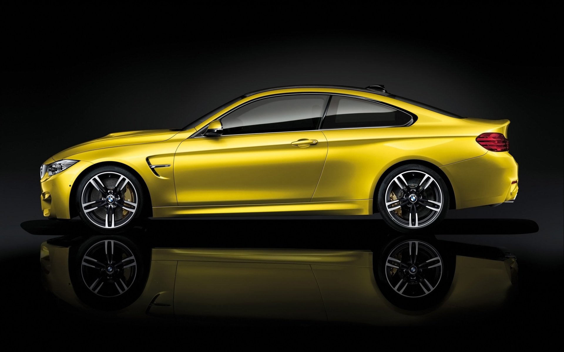 bmw m4 coupé bmw ag jaune