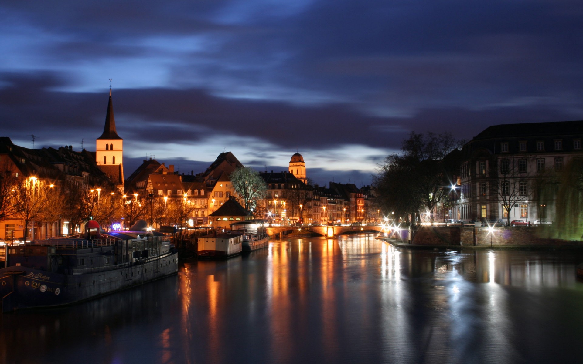 straßburg fluss reflexion lichter