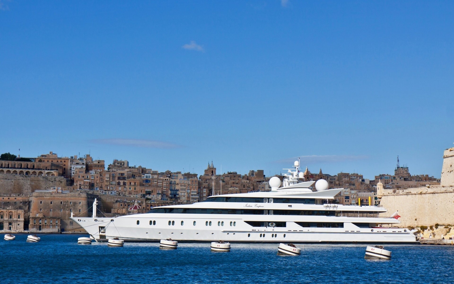 la valletta malta yacht