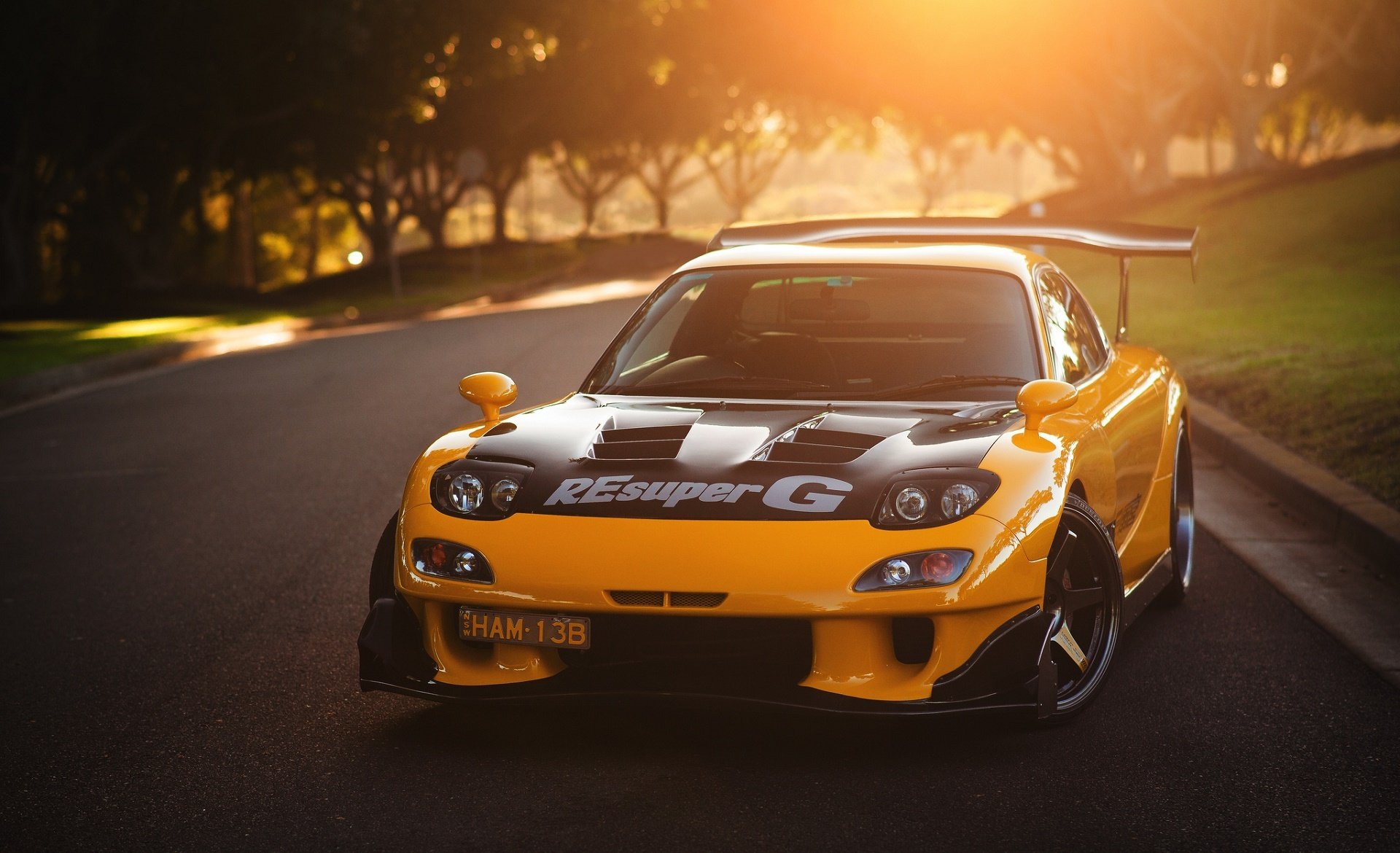 mazda rx-7 deriva giallo auto giallo mazda strada sole