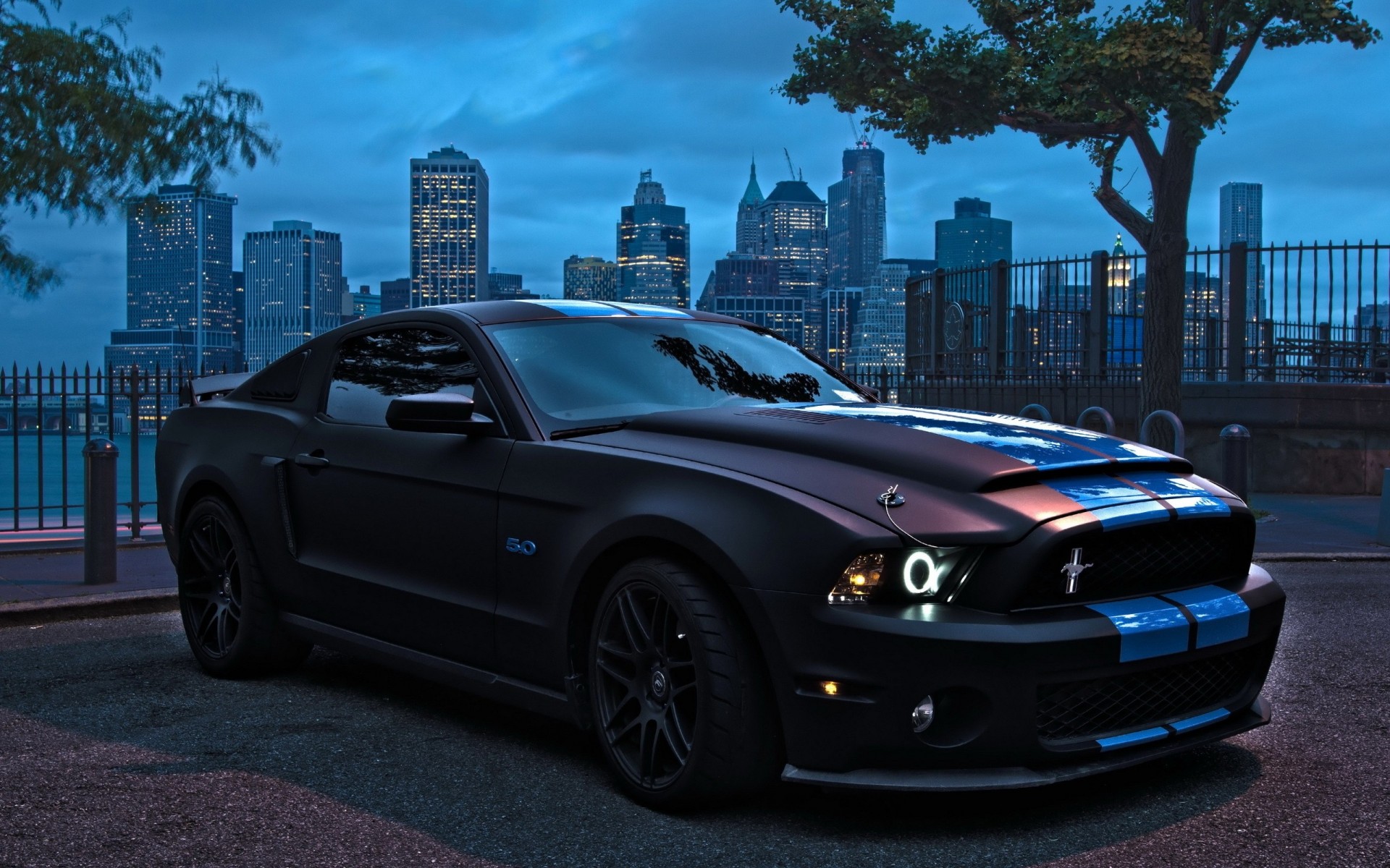 ford mustang czarny tuning