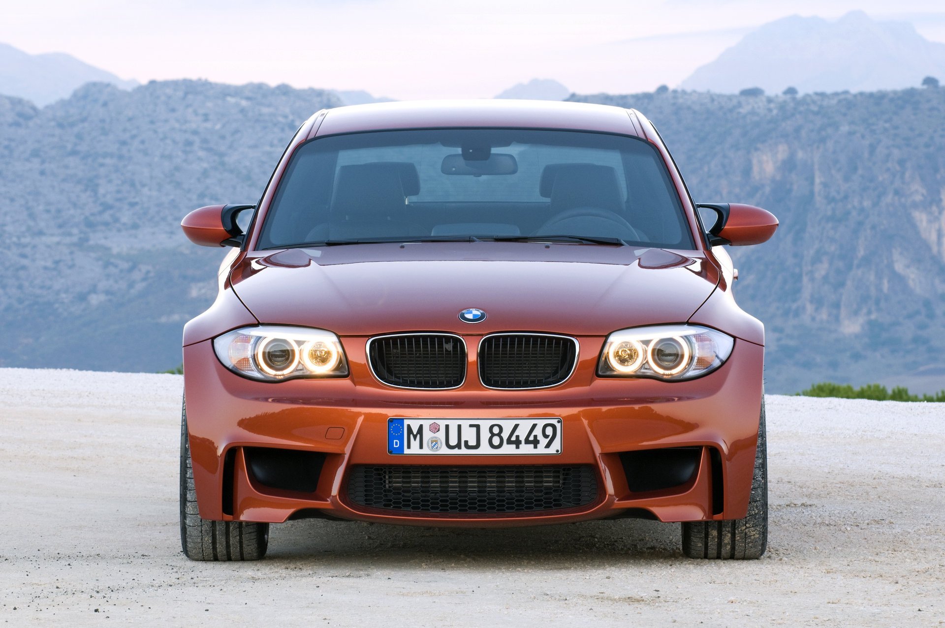 ziegelfarbe bmw 1m e82 bmw coupe sportwagen deutschland bayern auto auto scheinwerfer berge transport coole schubkarre auto pkw transport kraftfahrzeuge