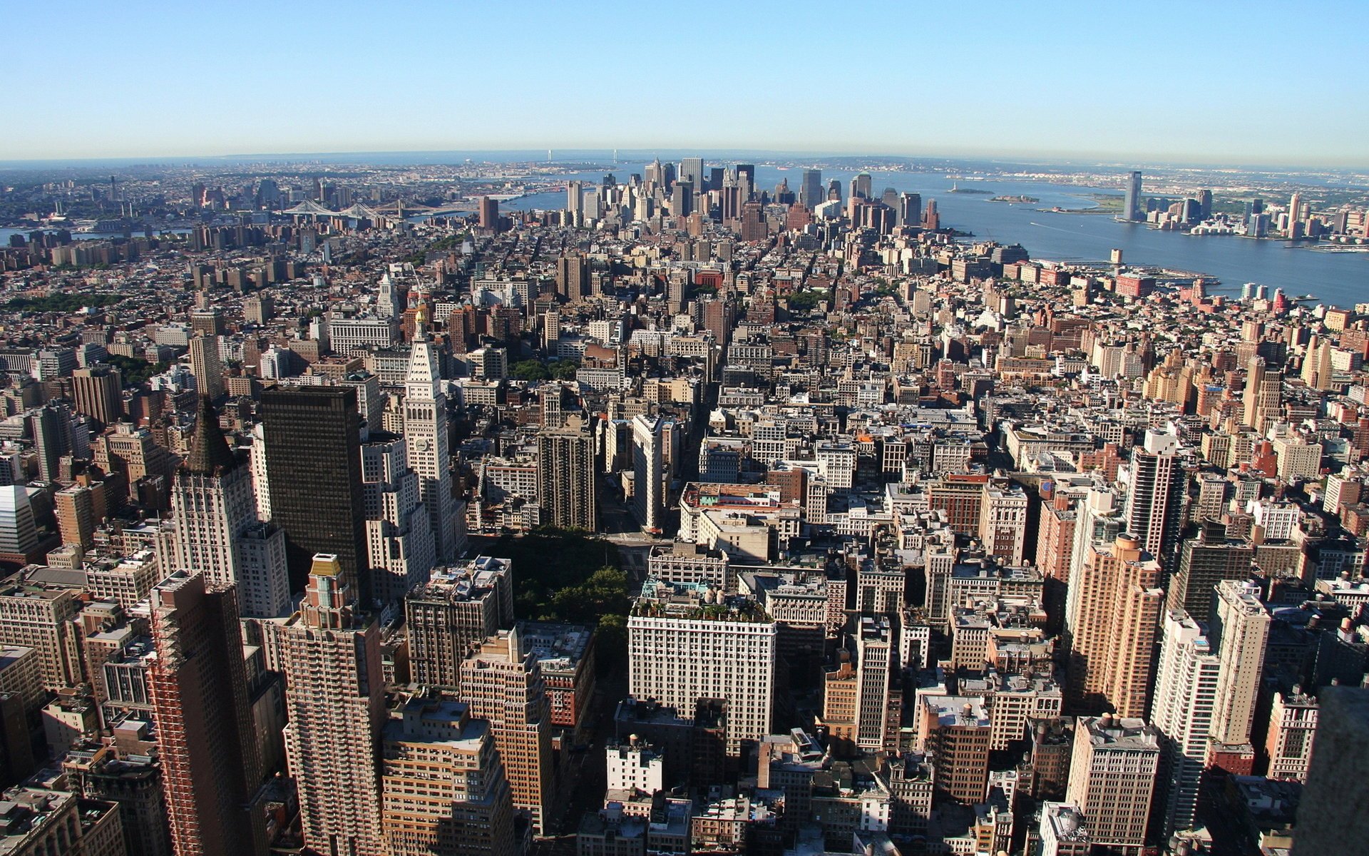 manhattan panorama metropolia drapacze chmur dachy manhattan usa ameryka miasto widok widok z góry budynki rzeka miasta