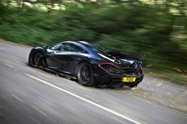 Una delle costose auto sportive McLaren