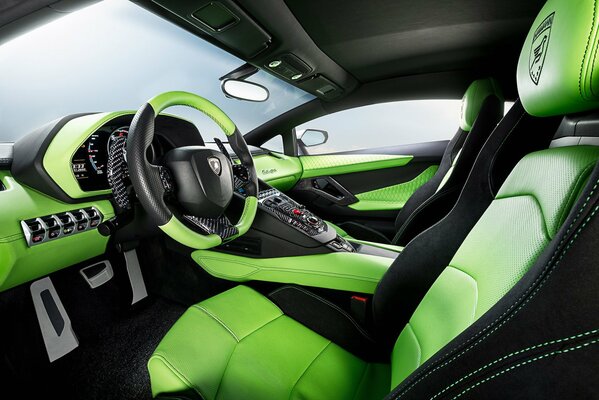 Green interior of the Lamborghini aventador LP700-4