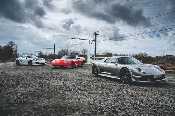 Supercars noble corvette porsche cayman s m12 gto3 zr1