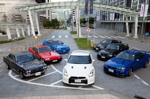 Beautiful presentation of the Nissan line of cars