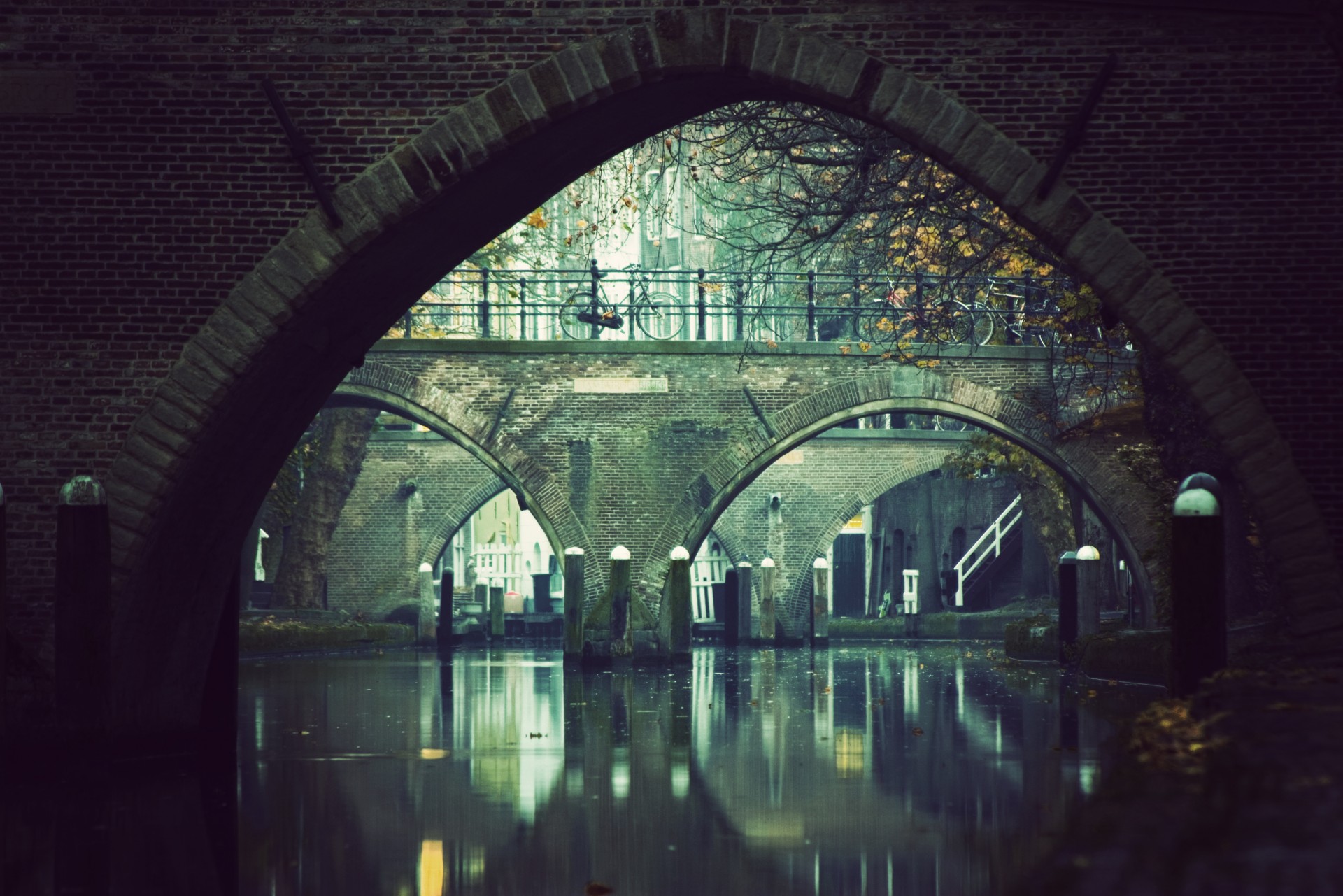 ponte fiume bicicletta