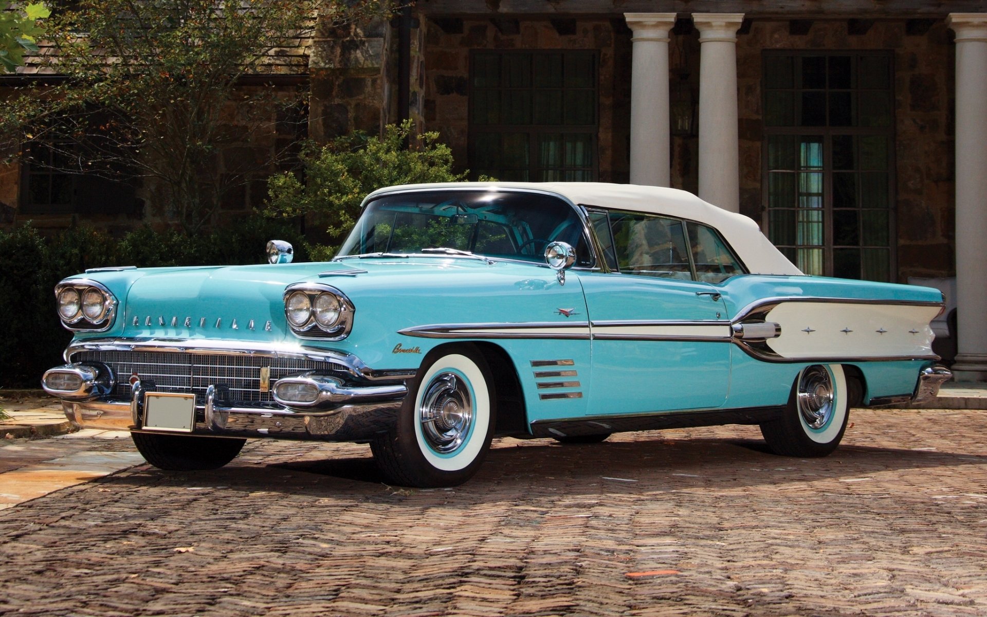 pontiac bonneville custom convertible 1958 pontiac bonneville classic front background